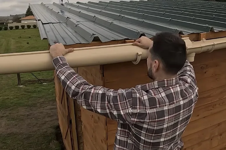 Installation de gouttières à Noyon